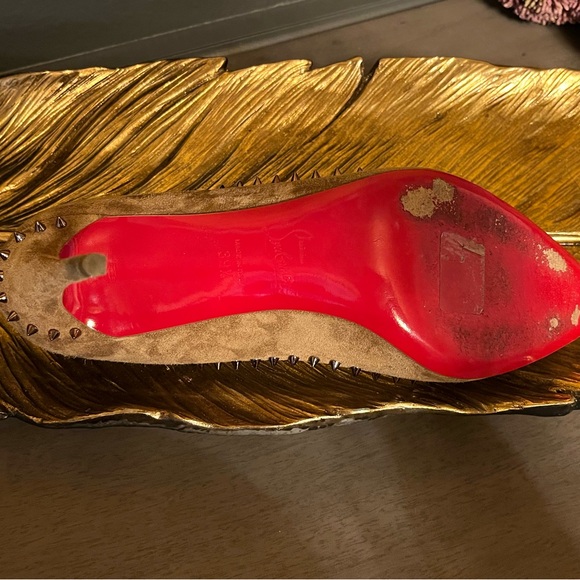 Christian Louboutin heel worn 1 time! Size 39 1/2 - Picture 7 of 9
